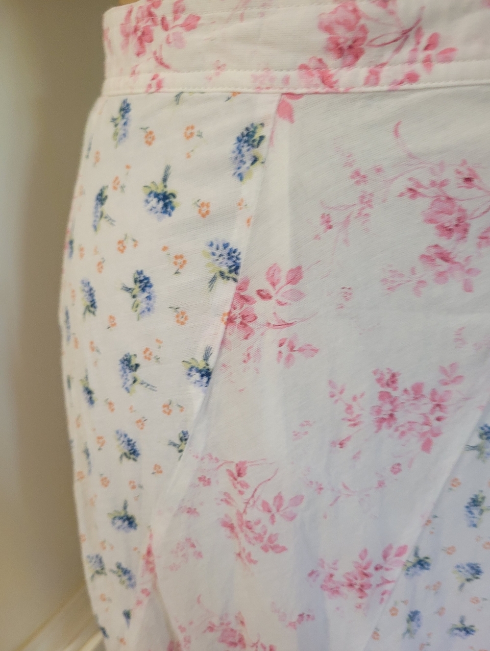 Polo Ralph Lauren Patchwork Quilt Floral Cream Maxi Skirt with Soft Pink Print - Picture 9 of 15